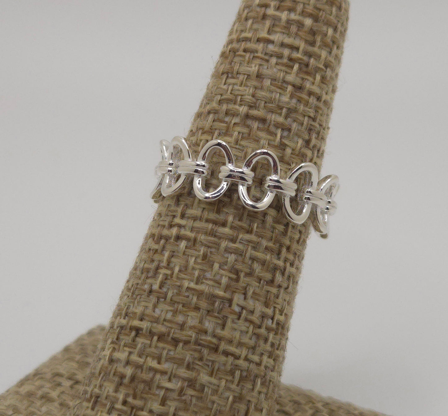 Oval Chain Link Ring