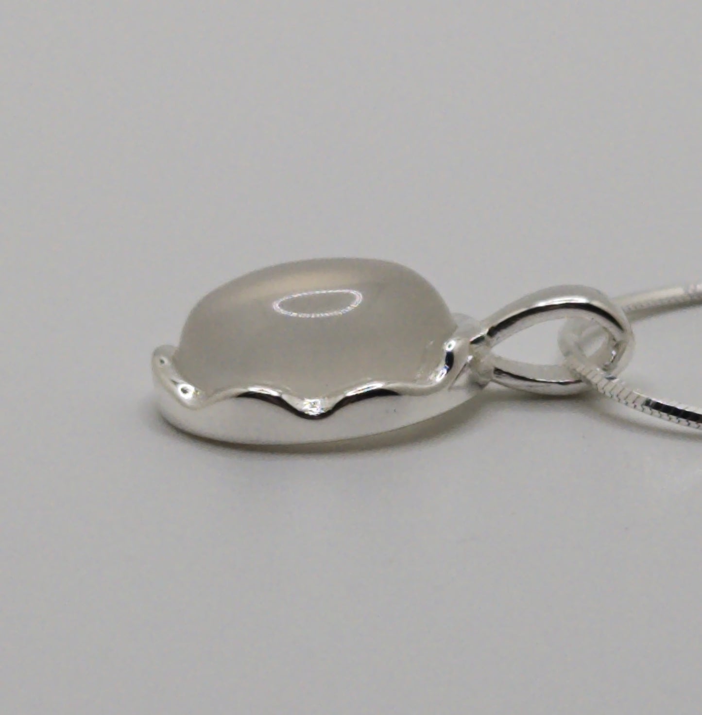 White Agate Stone Pendant Necklace