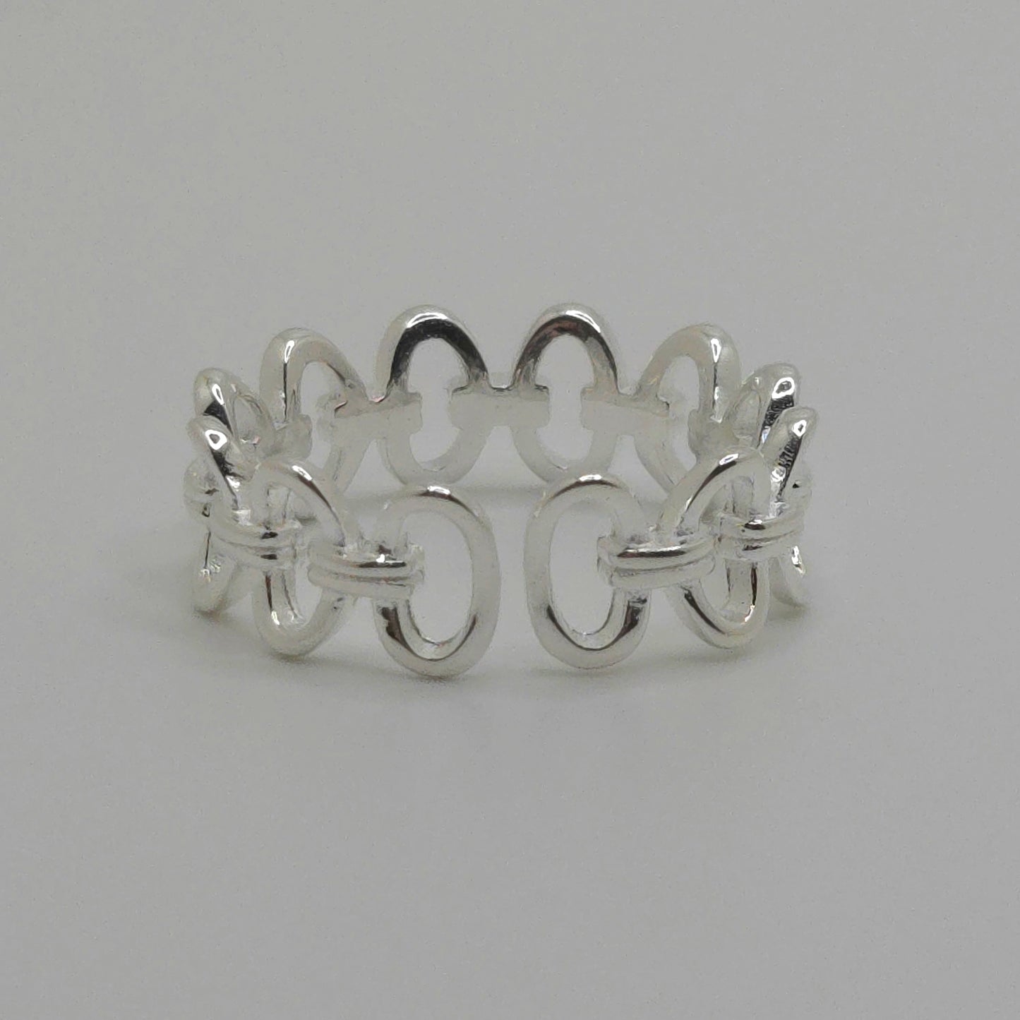Oval Chain Link Ring