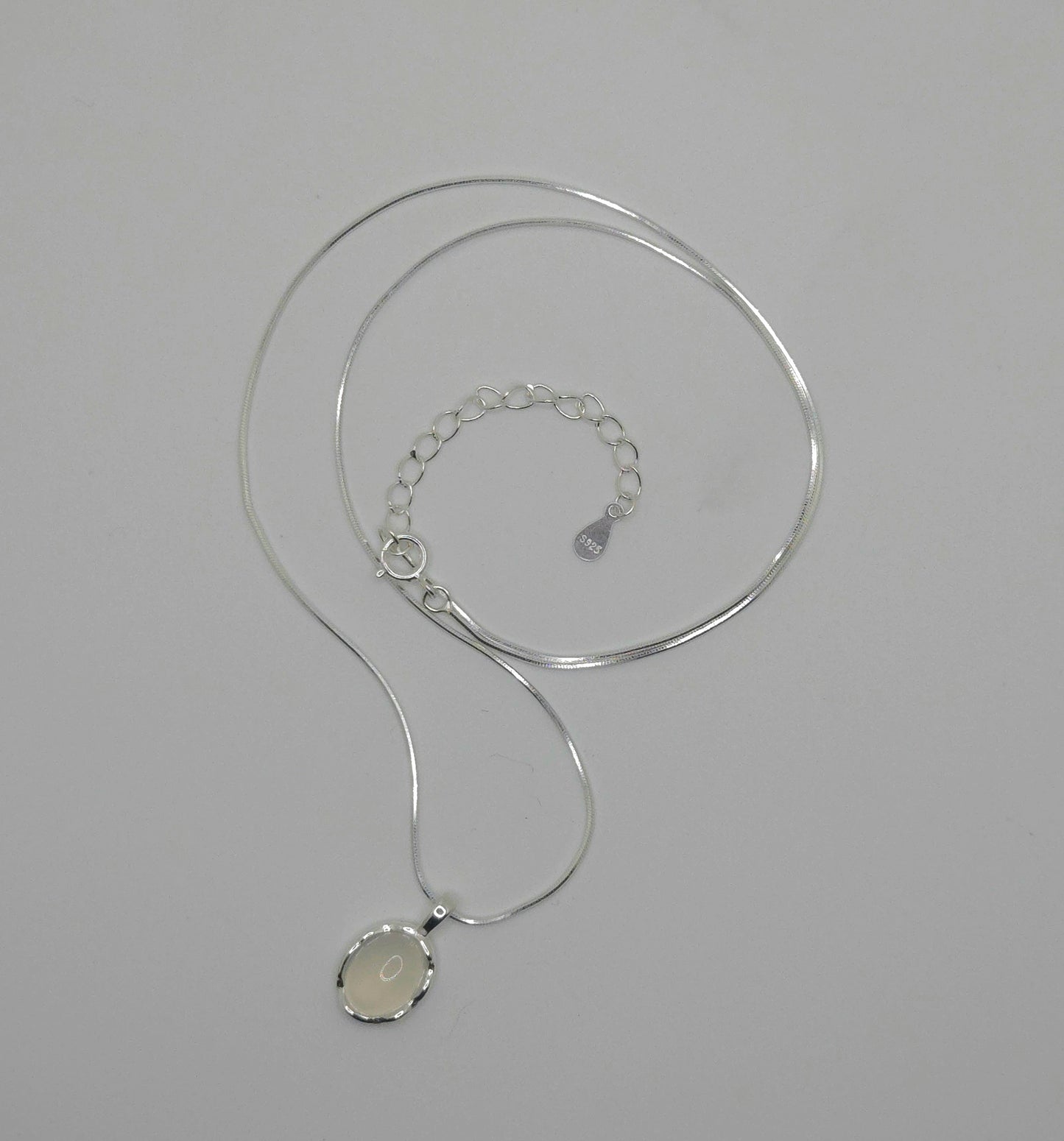 White Agate Stone Pendant Necklace