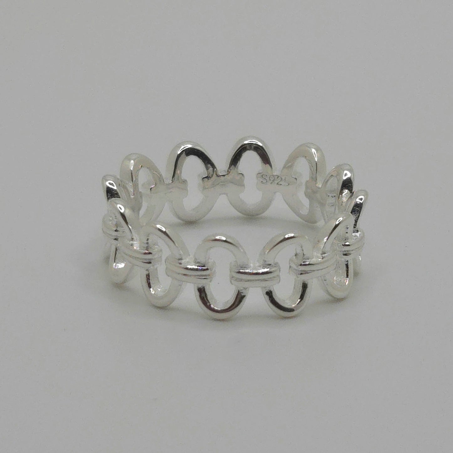 Oval Chain Link Ring