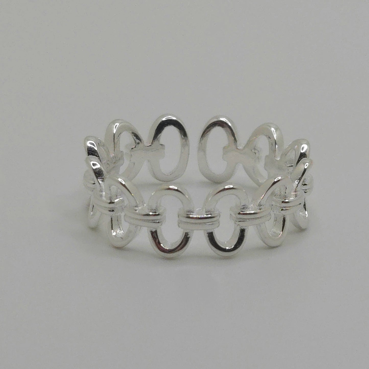 Oval Chain Link Ring